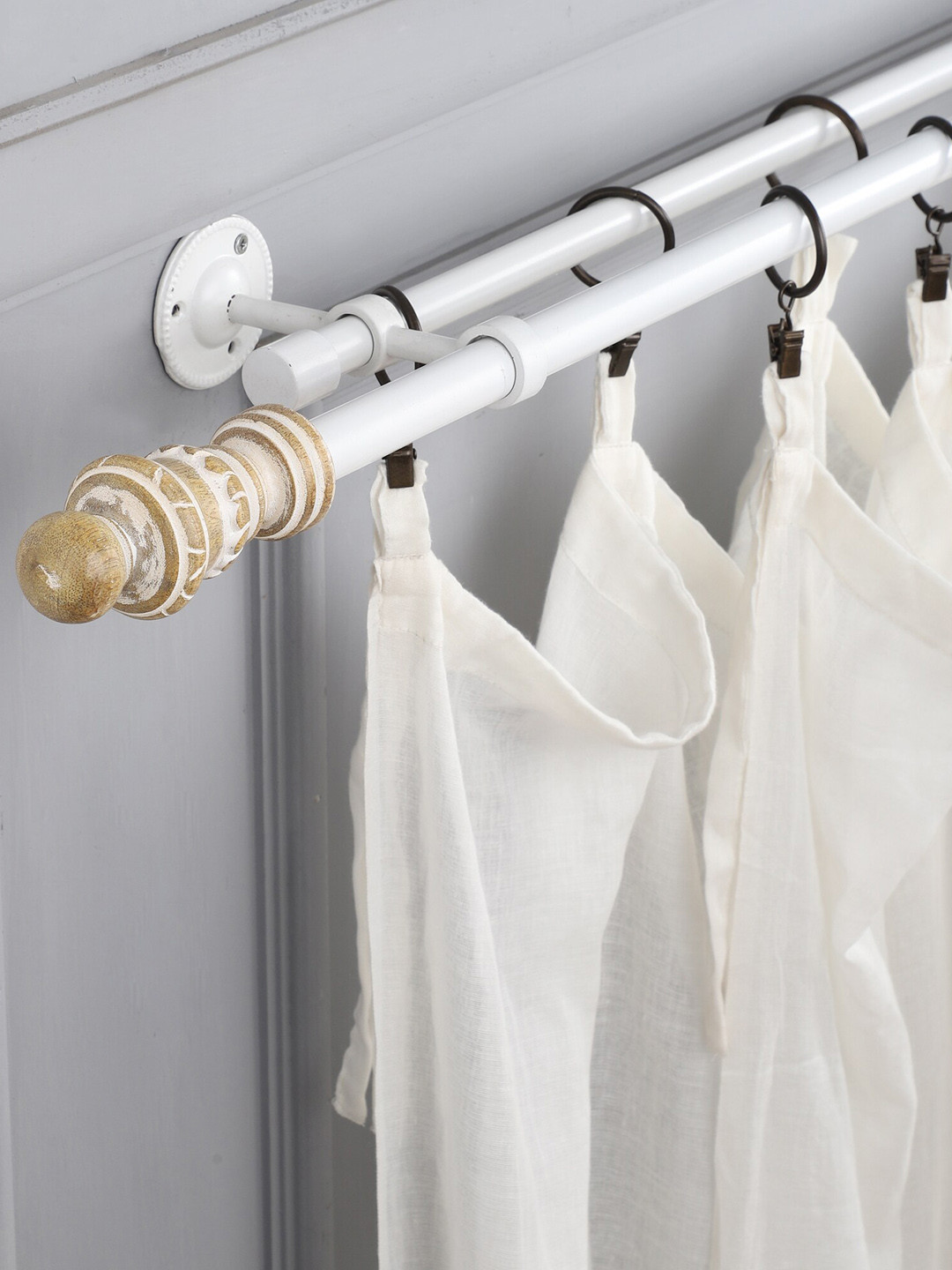 The Decor Mart White & Gold Extendable Curtain Rods With Brackets