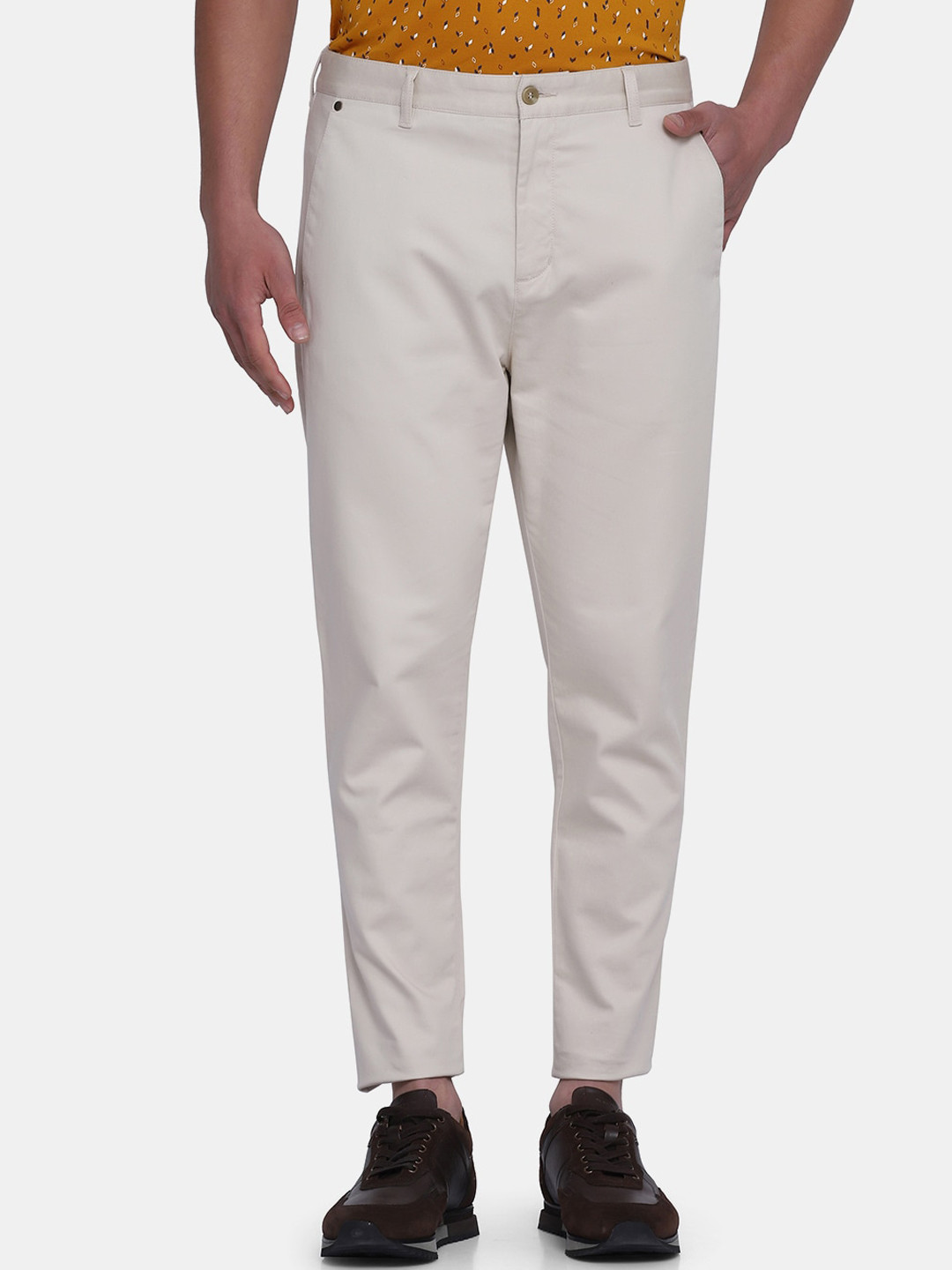 Blackberrys Men Beige Nadal Slim Fit Cotton Trousers