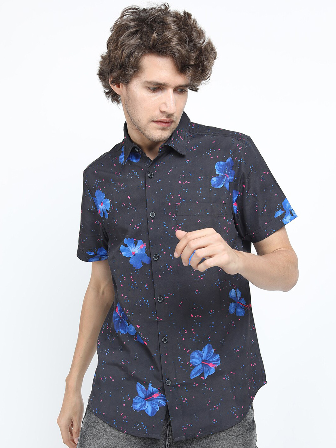 LOCOMOTIVE Men Black Slim Fit Printed Casual Shirt