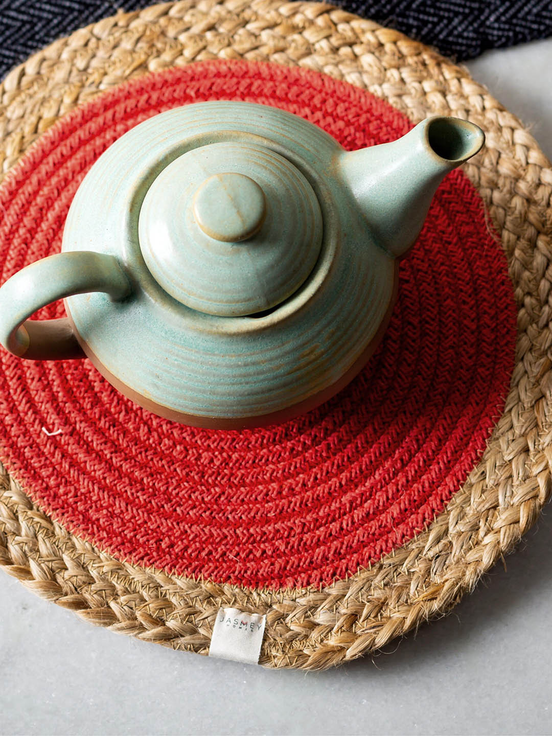 JASMEY HOMES Set of 2 Coral & Beige Round Table Placemat