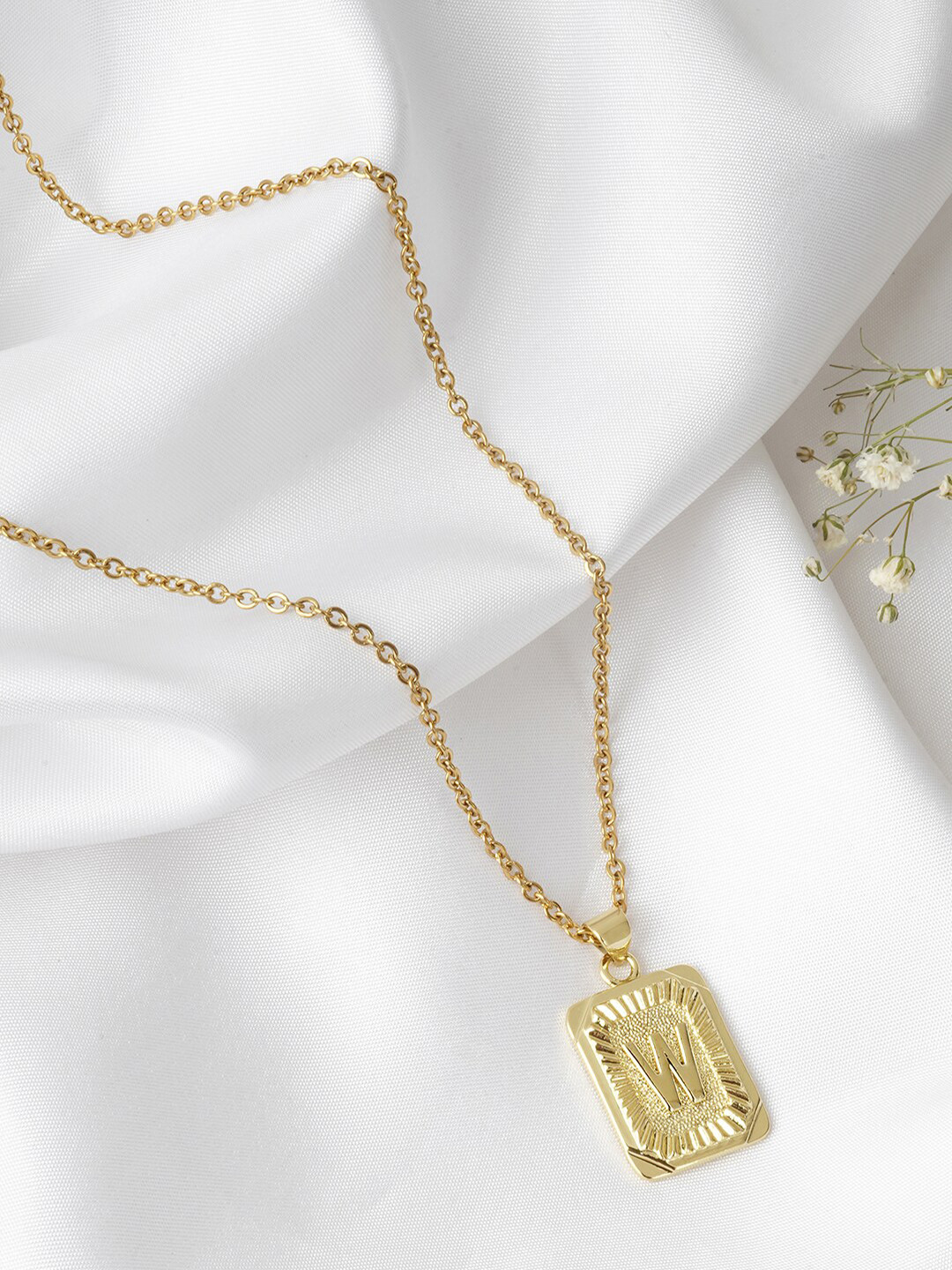 JOKER & WITCH Gold-Plated Alphabet W Necklace