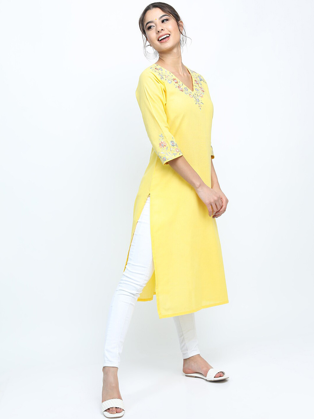 Vishudh Women Yellow Floral Embroidered Kurta
