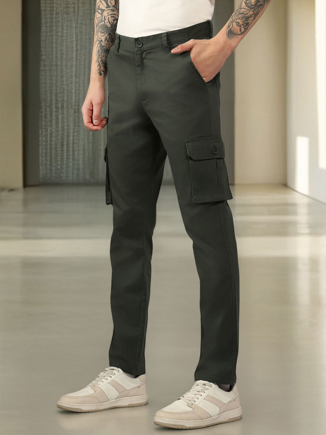 Dennis Lingo Men Olive Green Tapered Fit Cotton Cargos
