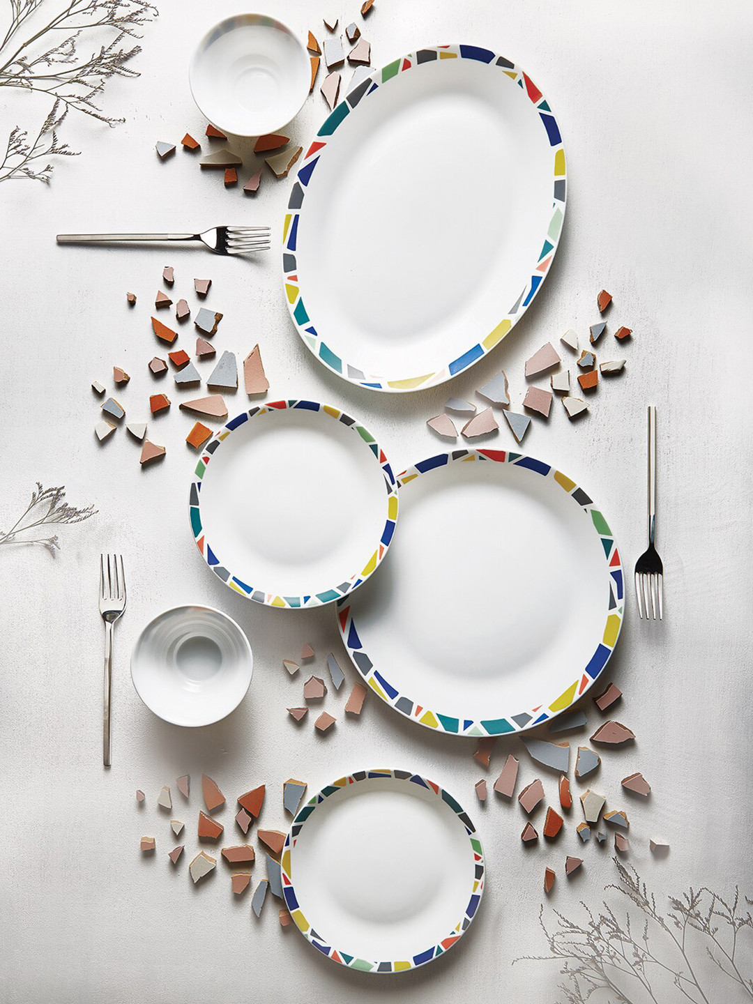 Larah by BOROSIL Tiara Series Garnet Opalware White Geometric Opalware Microwave Safe 21 Piece Dinner Set