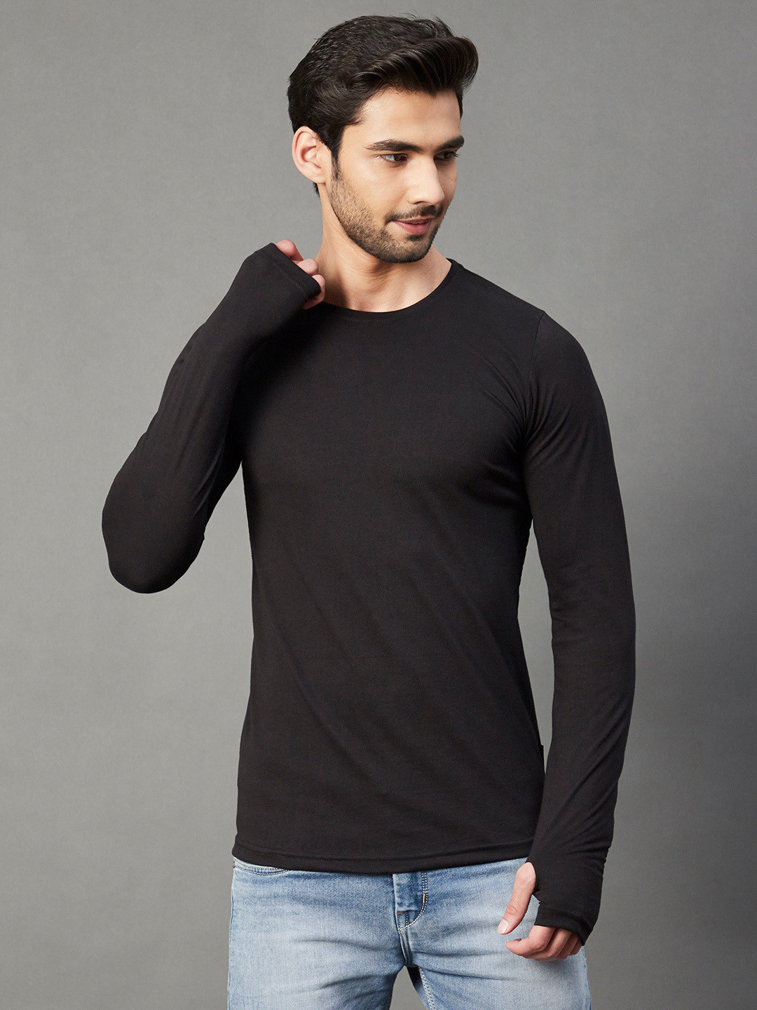 Rigo Men Black Cotton Thumbhole Casual T-shirt