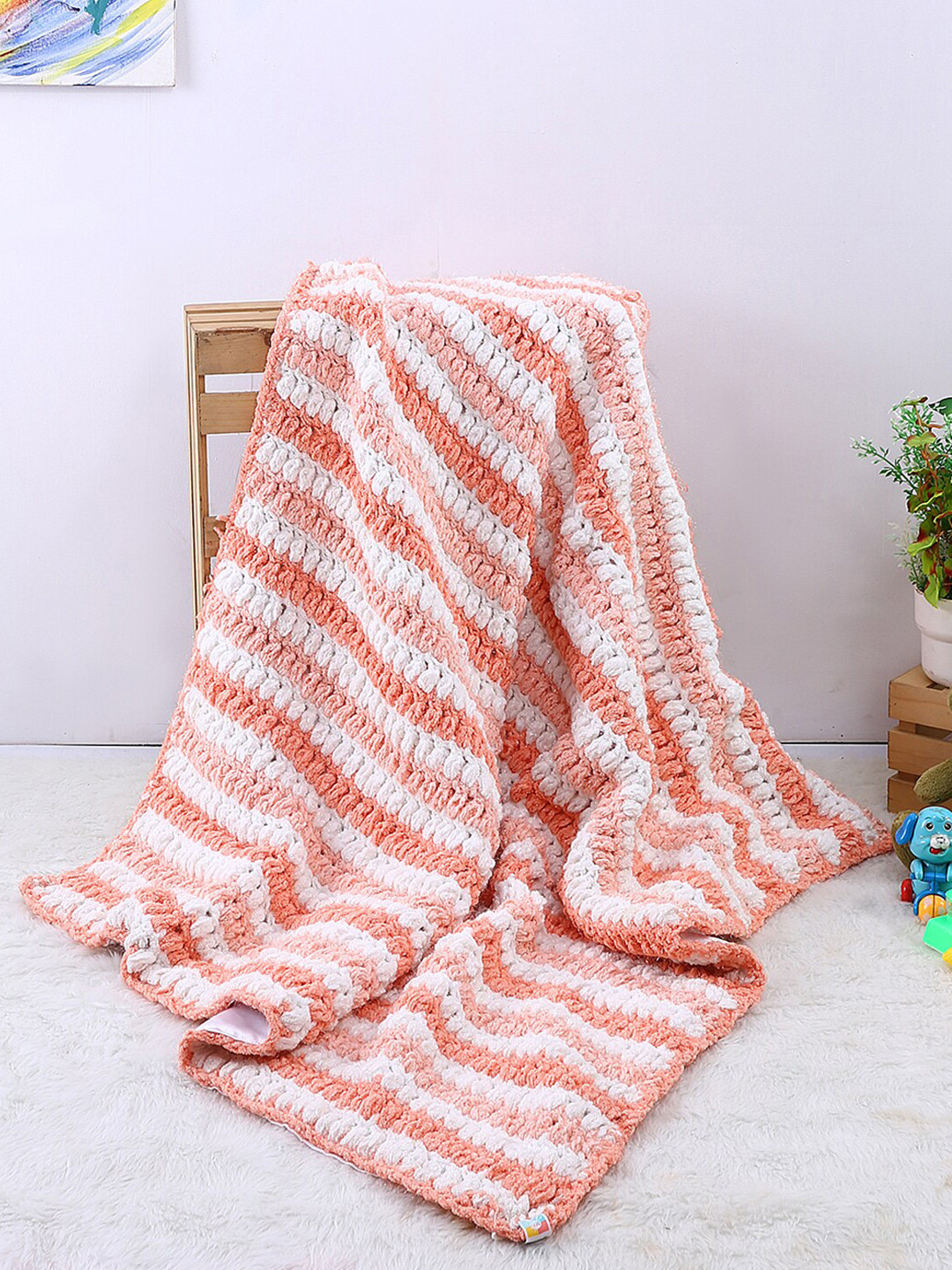 Magic Needles Kids Peach-Coloured & White Self Design 1000 GSM AC Room Single Bed Pram