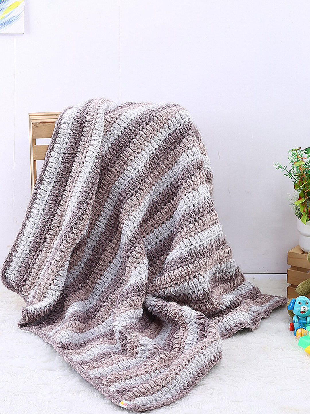 Magic Needles Grey & White Striped AC Room Single Bed Pram