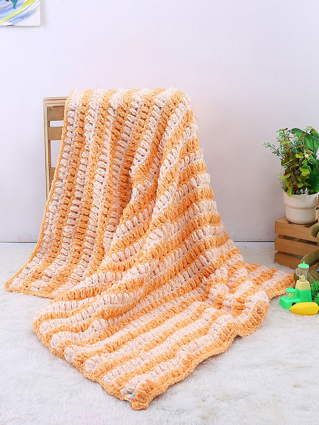 Magic Needles Infants Peach-Coloured & Off-White 1000 GSM AC Room Single Bed Blanket