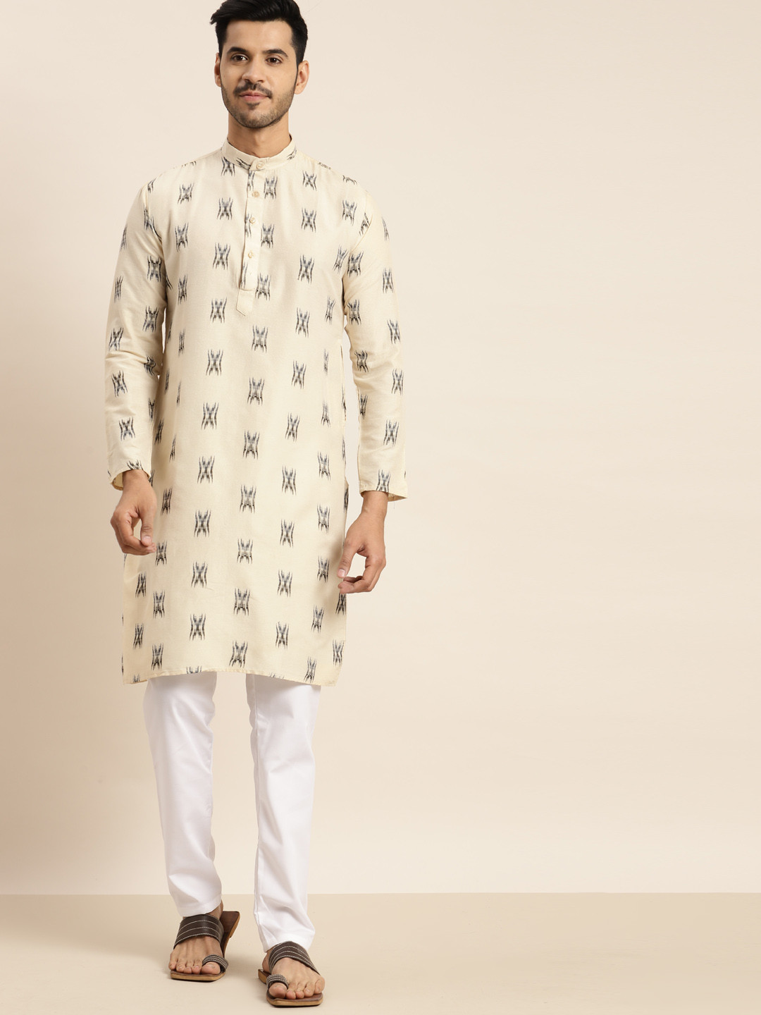 Anug by SOJANYA Men Cream-Coloured & Grey Woven Design Kurta