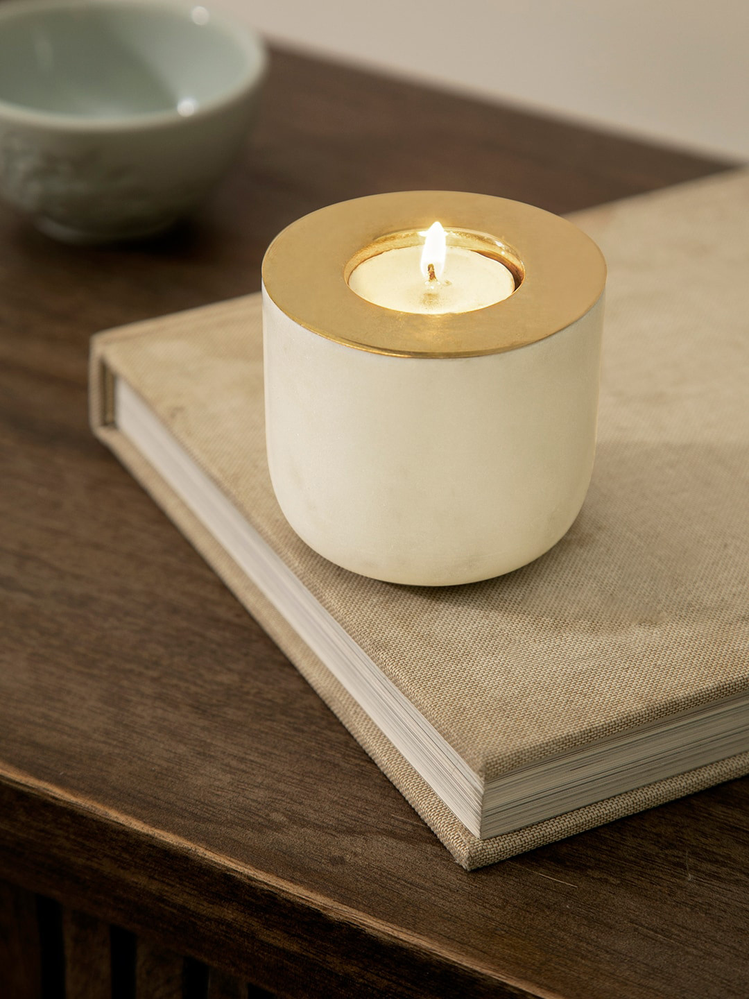 ellementry White Marble Candle Holders