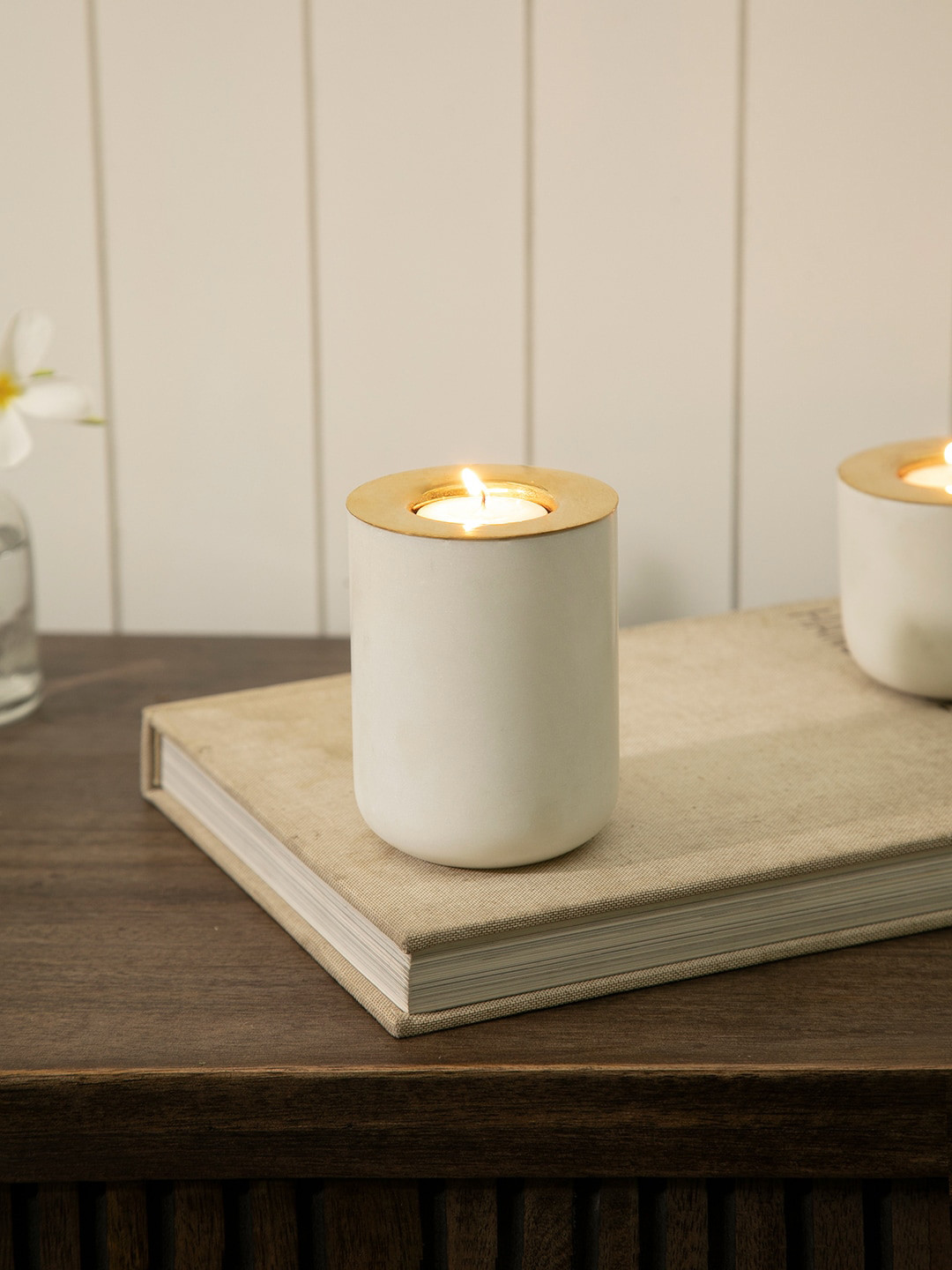 ellementry White Maya large t-light Candle holder