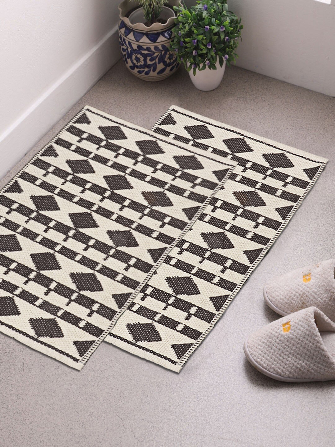 Saral Home Set Of 2 Brown & Beige Printed Multiuse Floor Rugs
