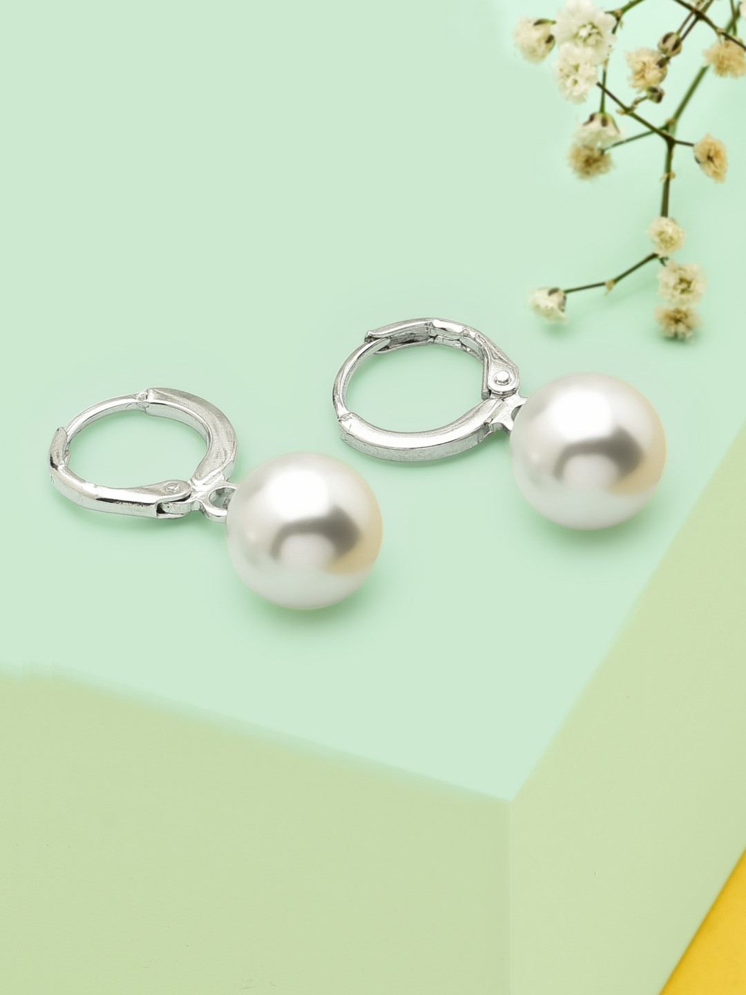 AMI Silver-Toned & Silver-Plated Contemporary Drop Earrings With Pearl