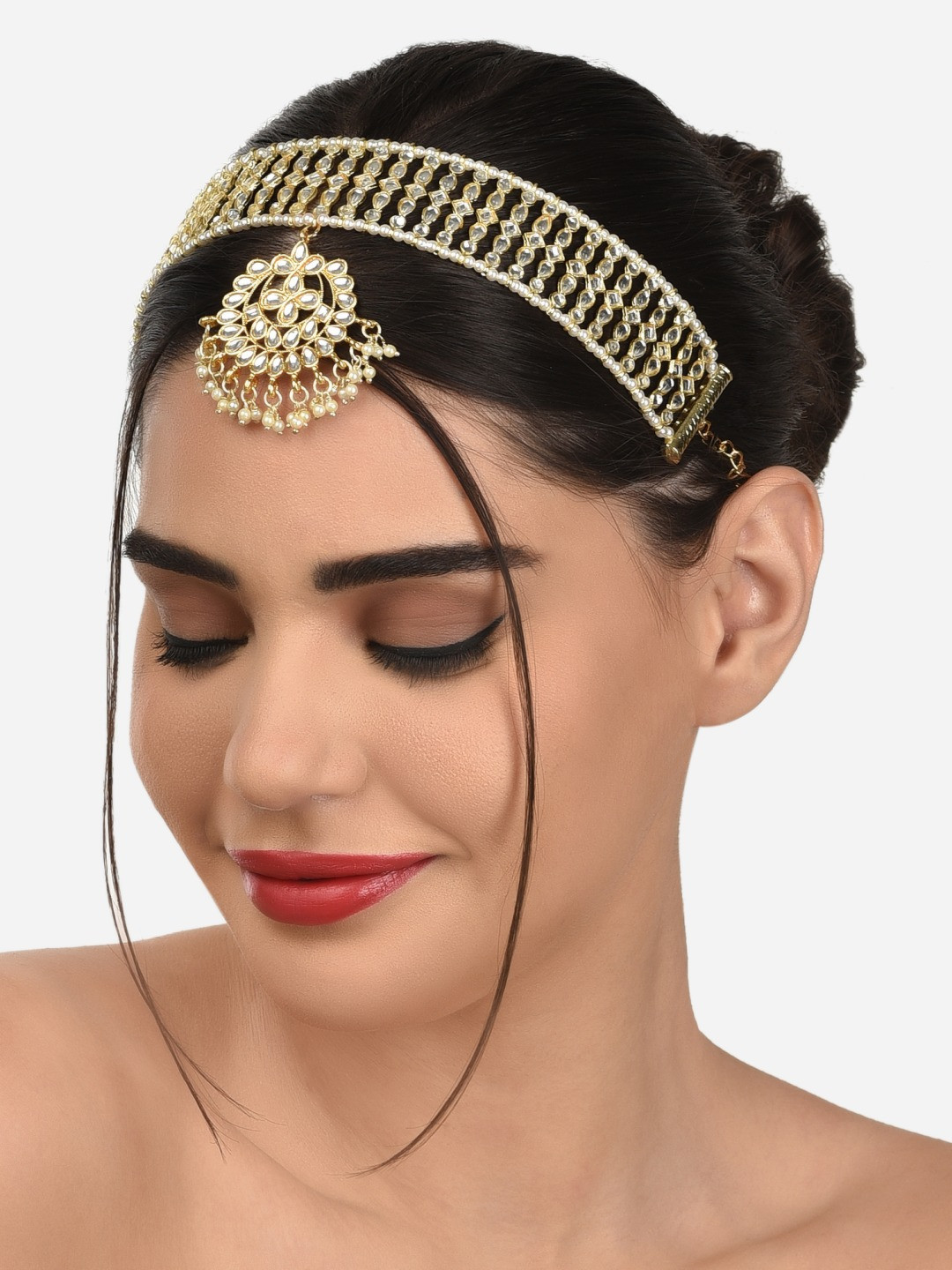 Zaveri Pearls Gold-Plated & White Kundan Studded & Pearls Beaded Mathapatti Style Maangtikka