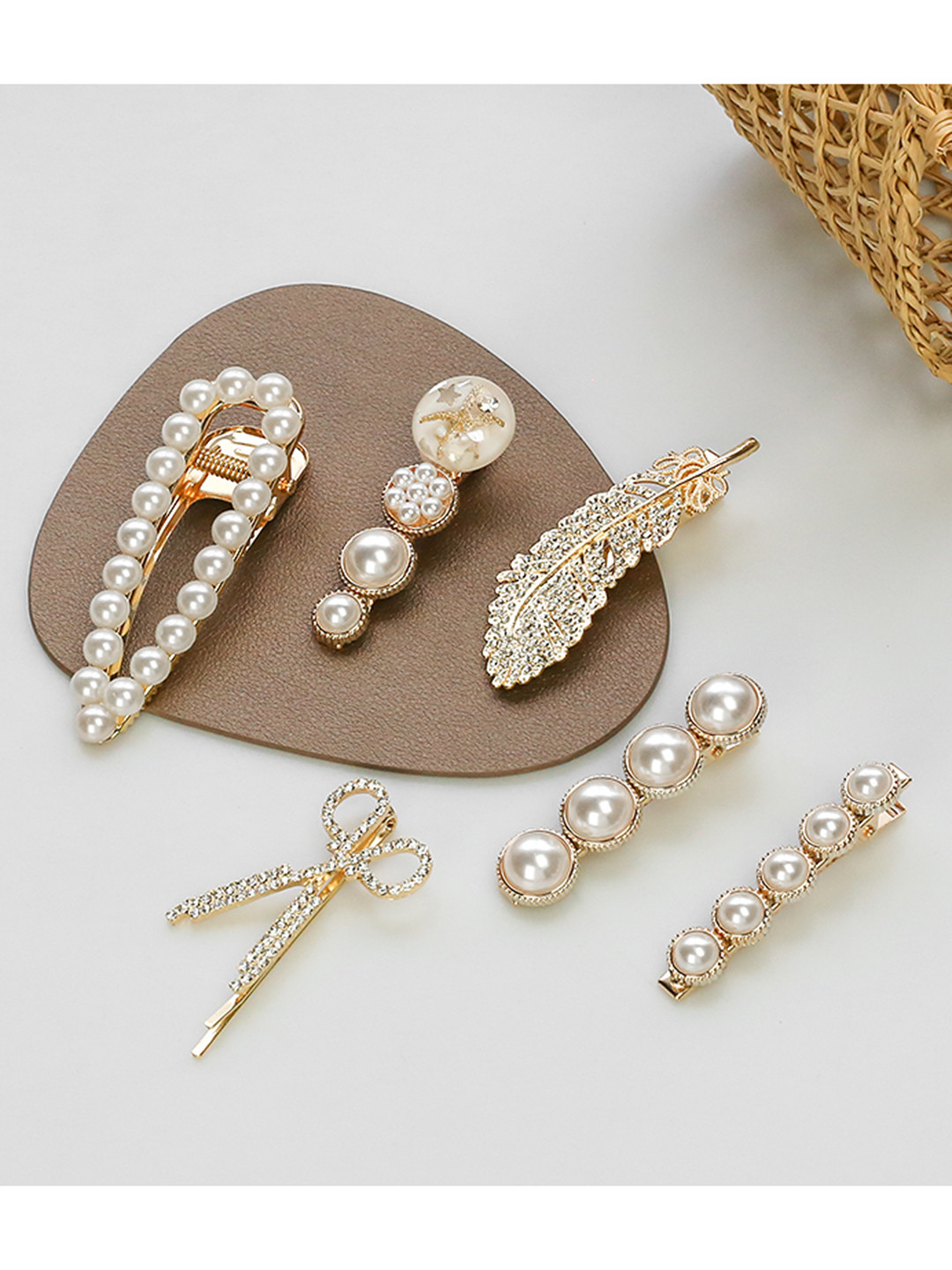 WHITE LIES Women White & Gold-Toned Set of 6 Alligator Hair Clip
