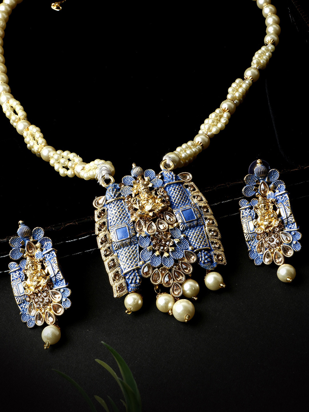 ANIKAS CREATION Gold-Plated Blue & Off-White Pearl Stone-Studded Temple Jewellery Set