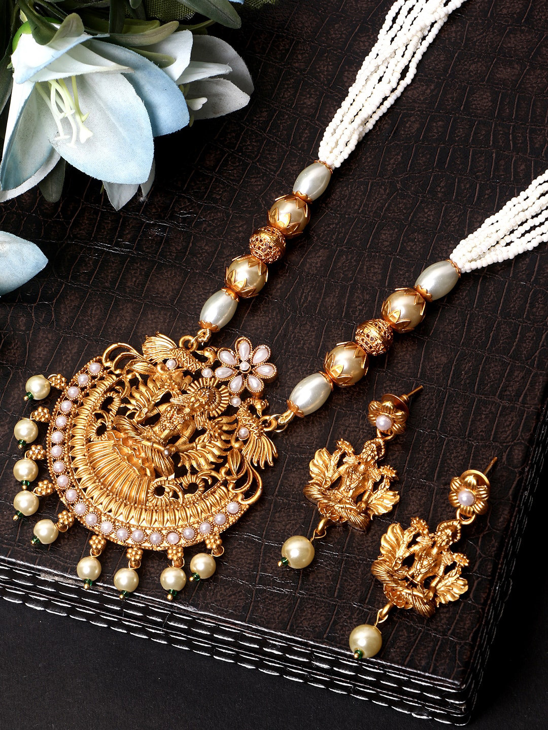 ANIKAS CREATION Gold Plated Maa Laxmi Stone Studded Jewellery Set