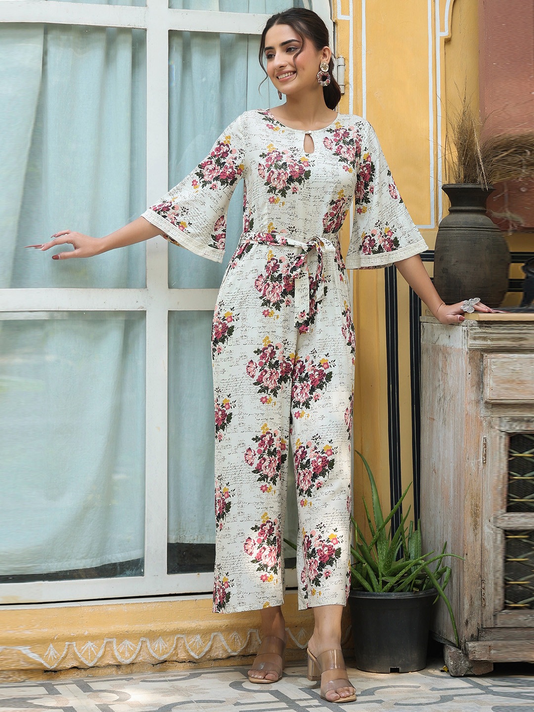 Juniper Women Off White & Pink Floral Print Basic Jumpsuit