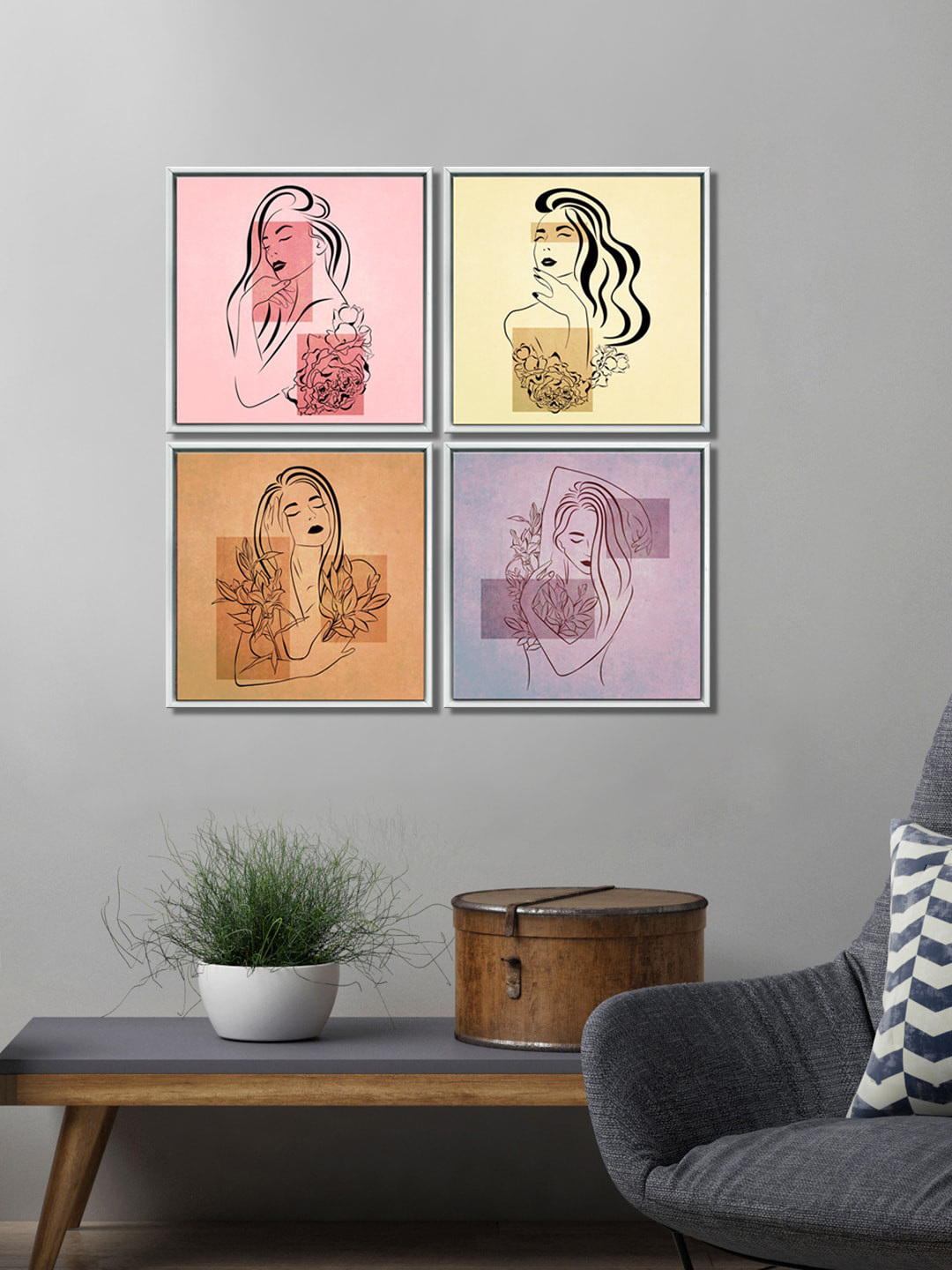 999Store Set of 4 Multi-Coloured modern girls canvas painting Wall Art