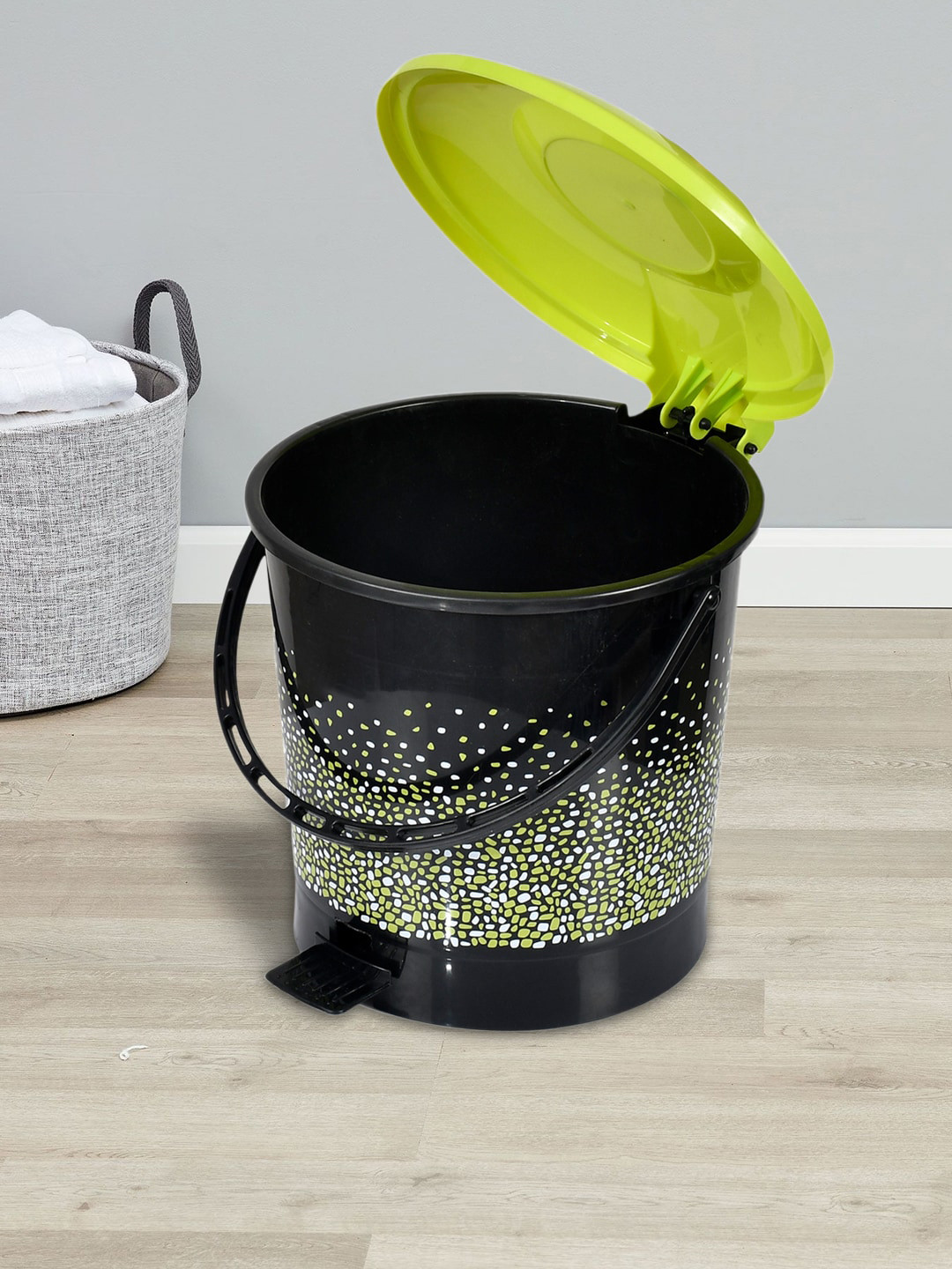 Kuber Industries Set of 2 Black & Green Printed Plastic Dustbin
