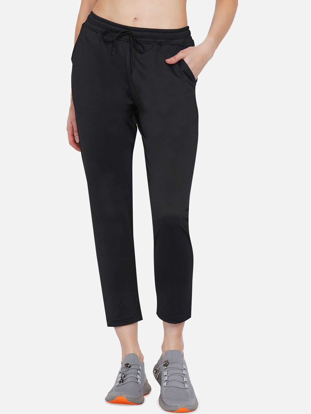 ARMISTO Women Black Solid All-Weather Straight-Fit Sports Track Pants