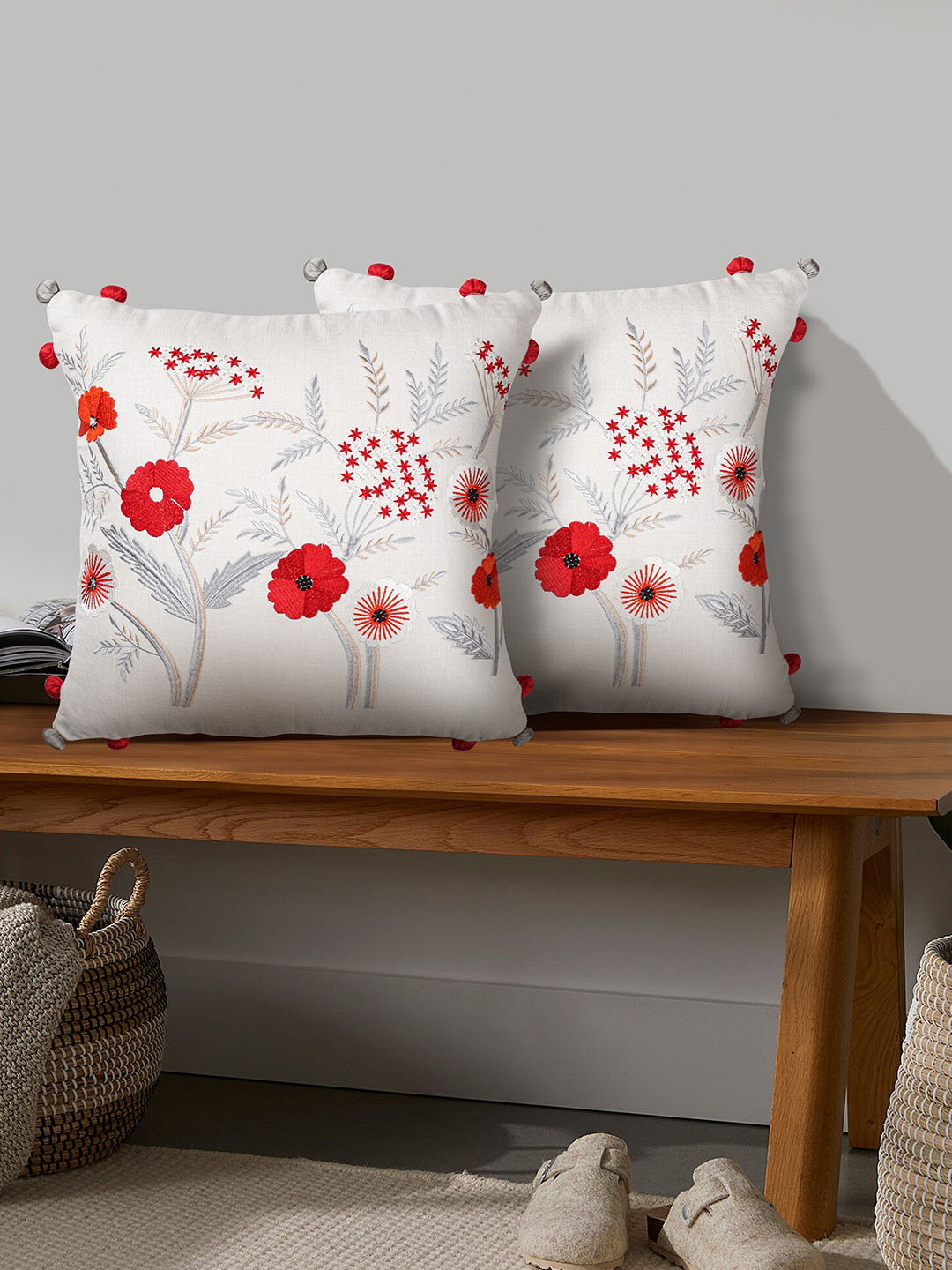 SHADES of LIFE Cream & Red Set of 2 Floral Cotton Square Cushion Covers