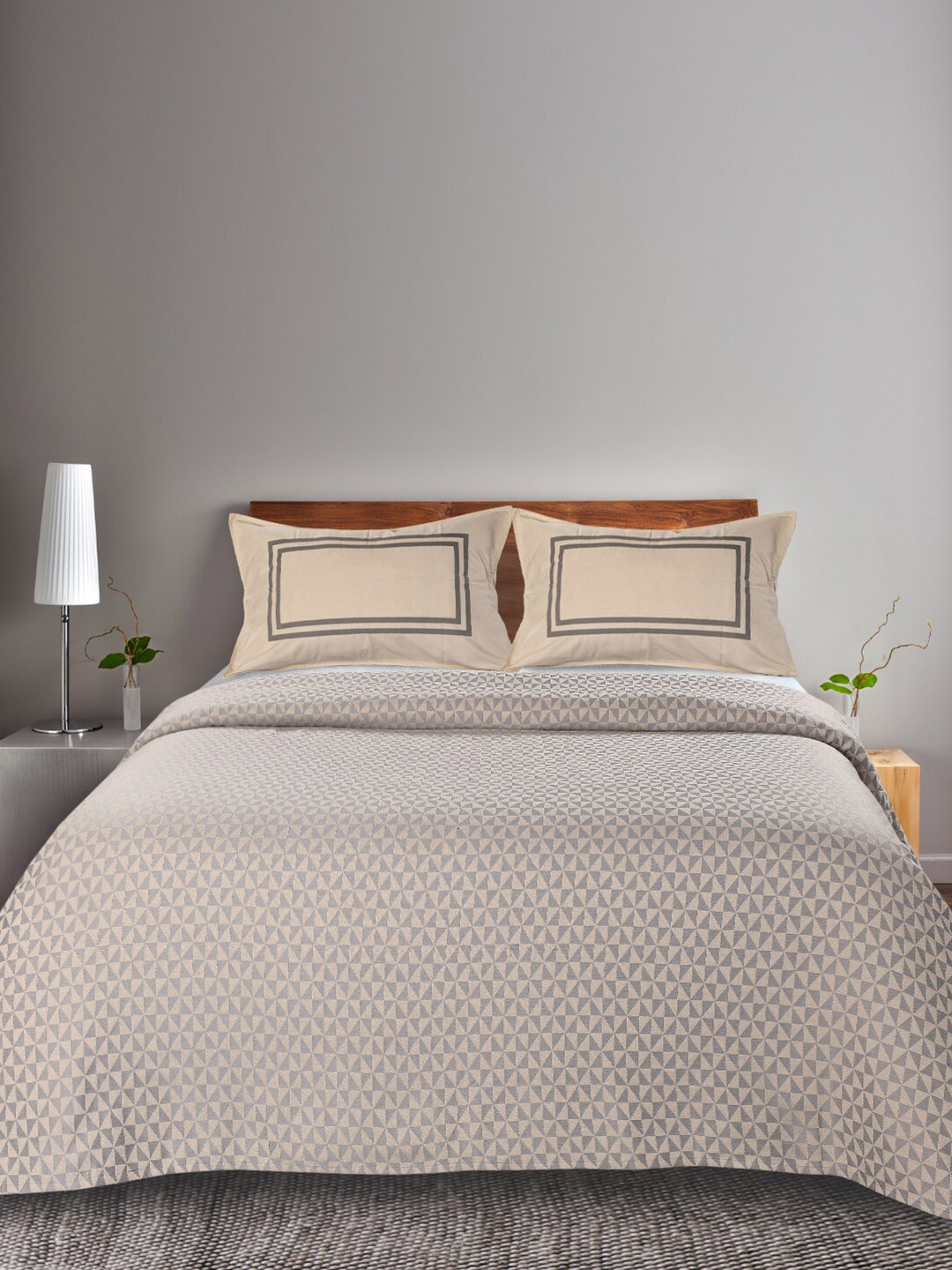 Saral Home Grey Geometric Cotton Skin-Friendly 160 TC King Bedsheet with 2 Pillow Covers-266 x 274.32 cm
