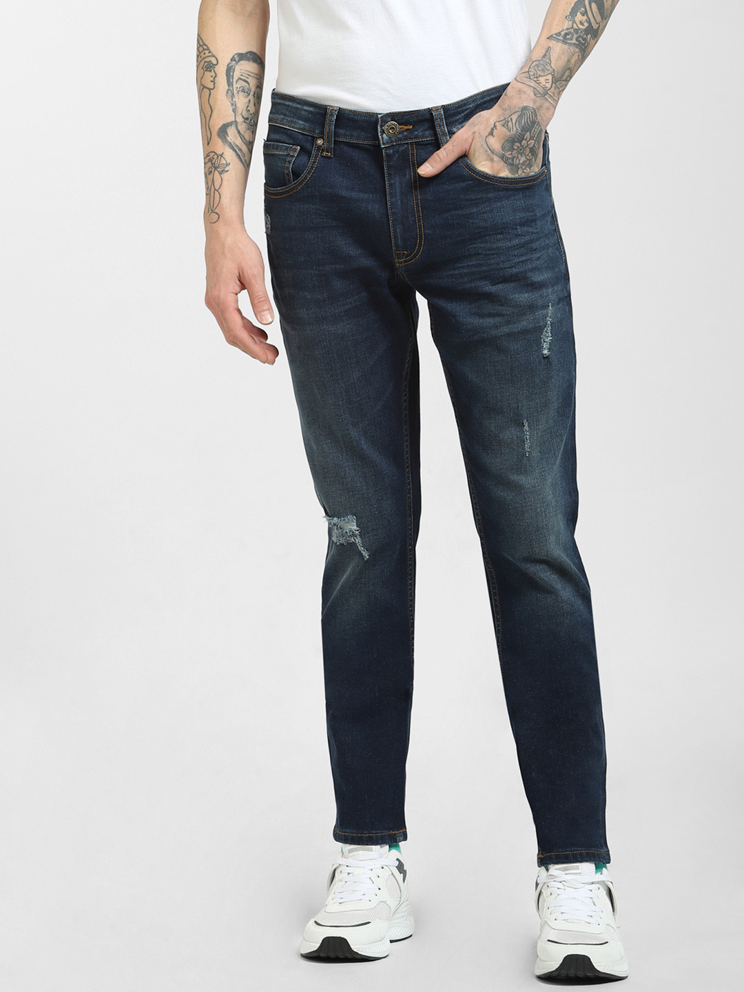 Jack & Jones Men Blue Low-Rise Mildly Distressed Light Fade Jeans