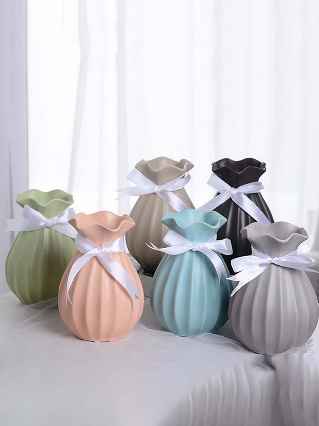 MARKET99 Pink Textured Vase