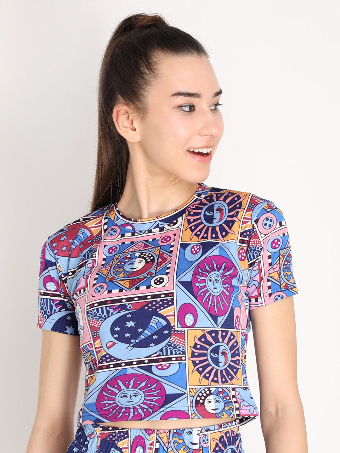CHKOKKO Women Blue Tribal Printed Crop Top
