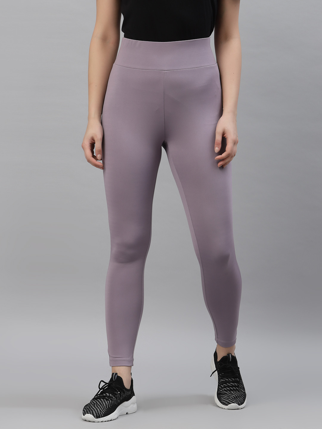 Red Tape Women Mauve Solid Sports Legging