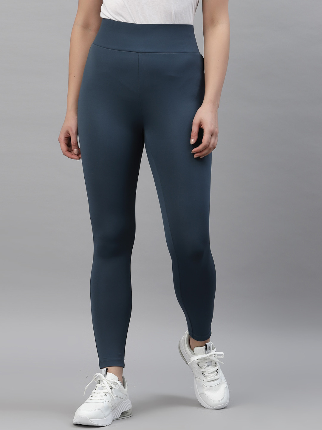 Red Tape Women Mid Blue Solid Active Wear Leggings