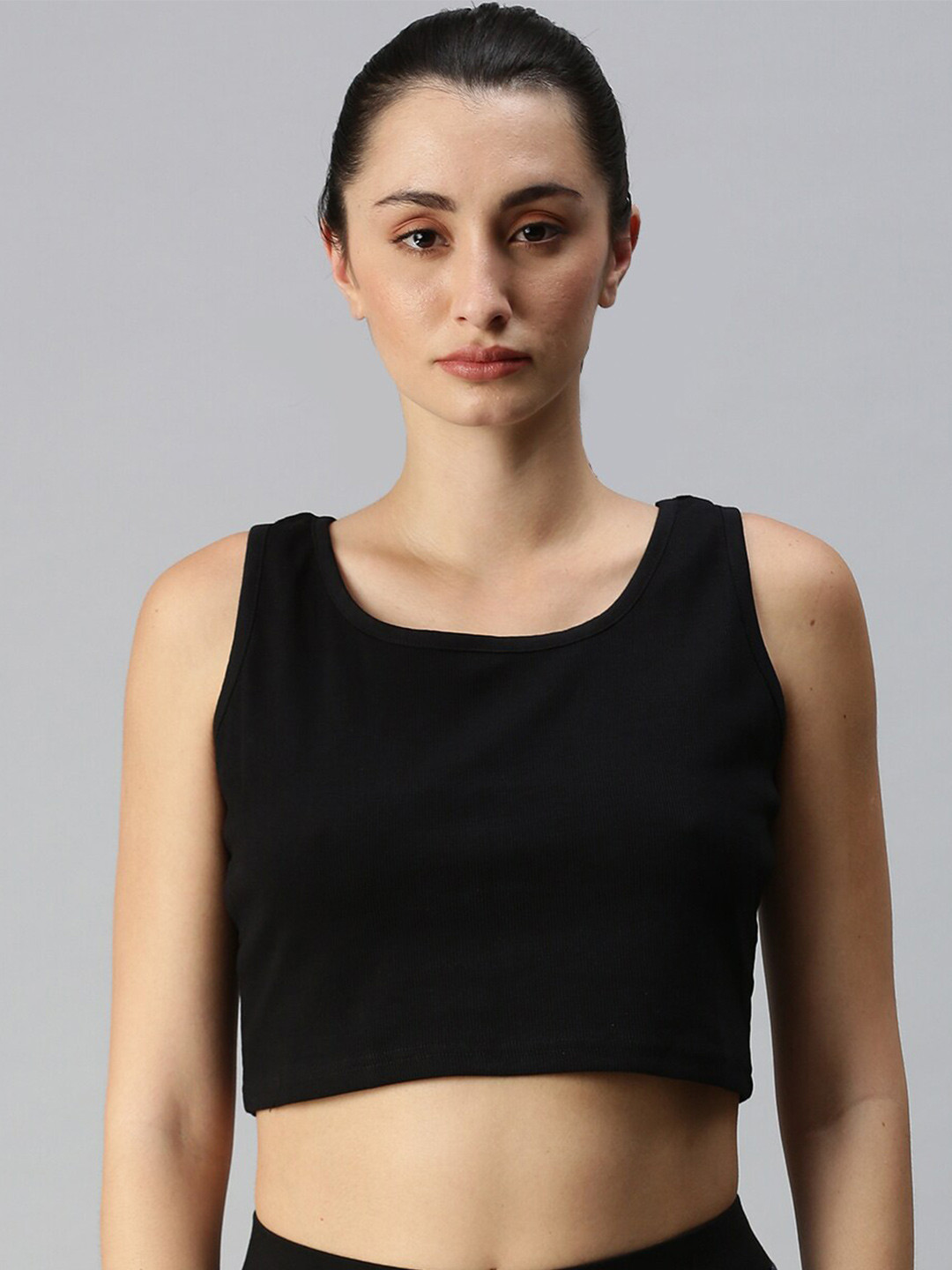 De Moza Black Ribbed Crop Top