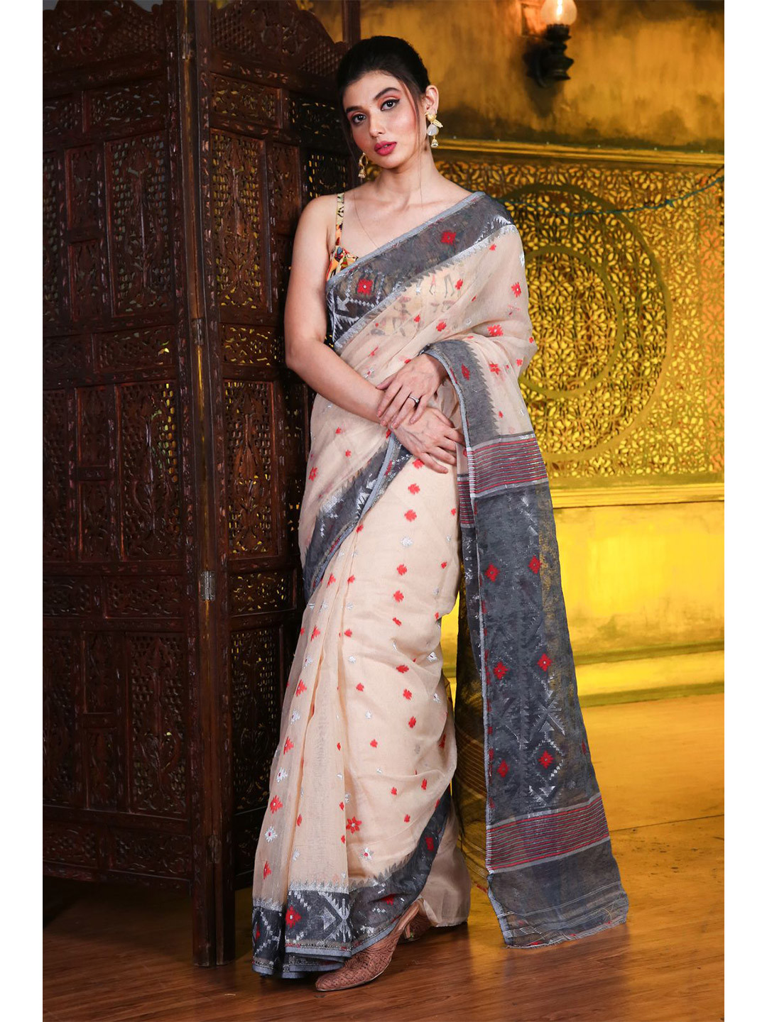 Charukriti Cream-Coloured & Grey Woven Design Silk Cotton Jamdani Saree
