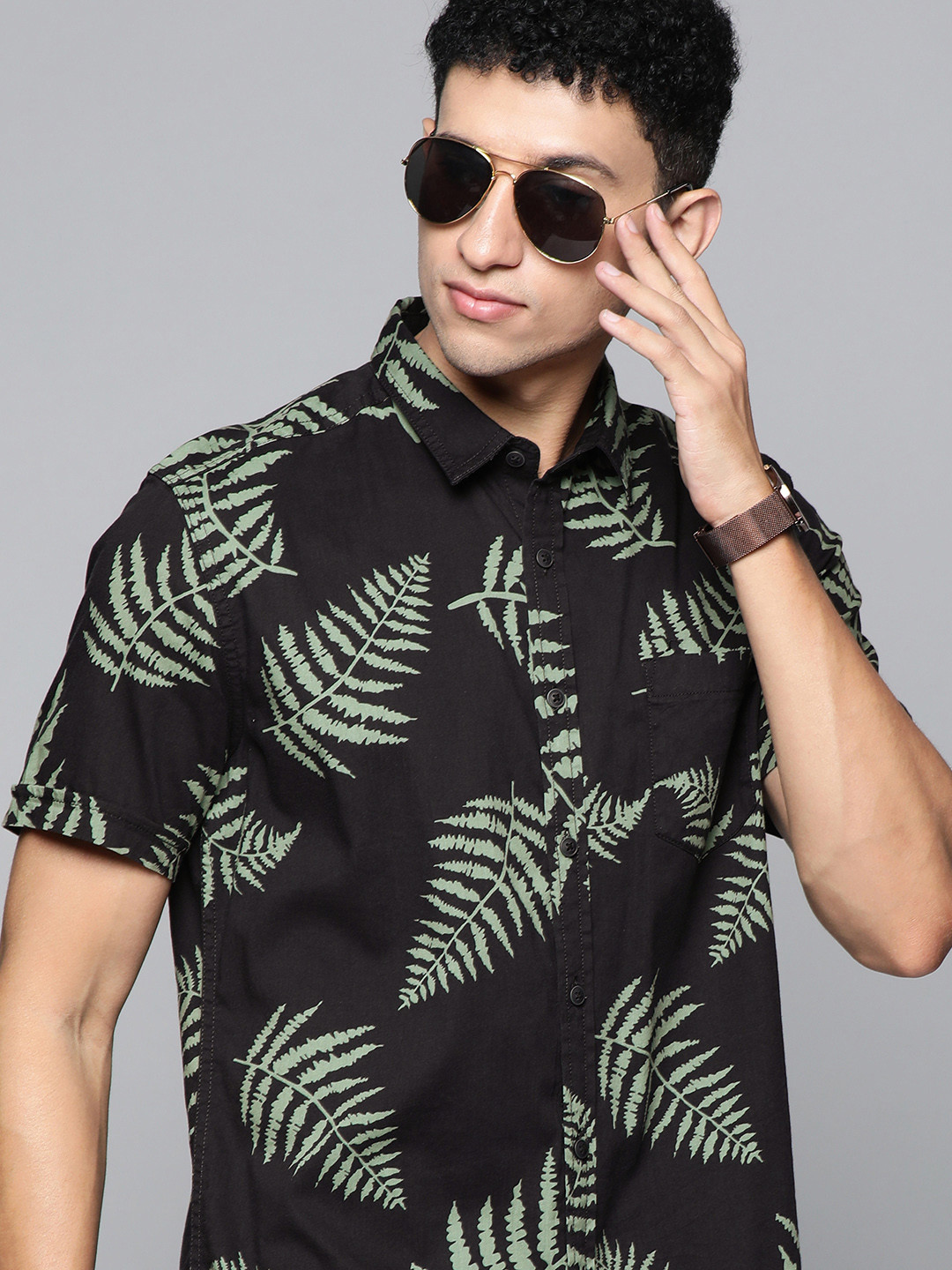 Flying Machine Men Black Slim Fit Floral Printed Casual Shirt