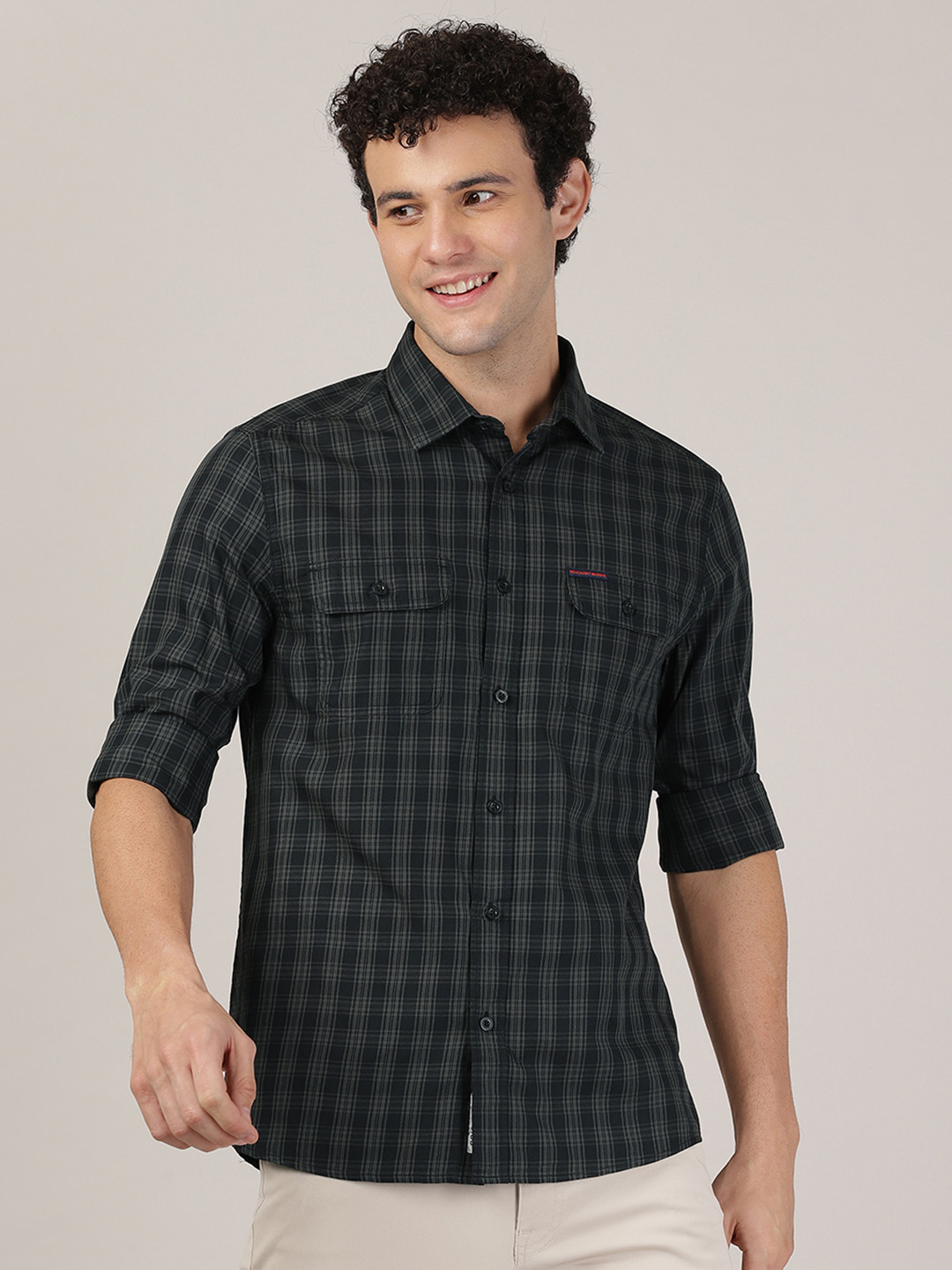 MERCHANT MARINE Men Black Classic Slim Fit Checked Cotton Casual Shirt