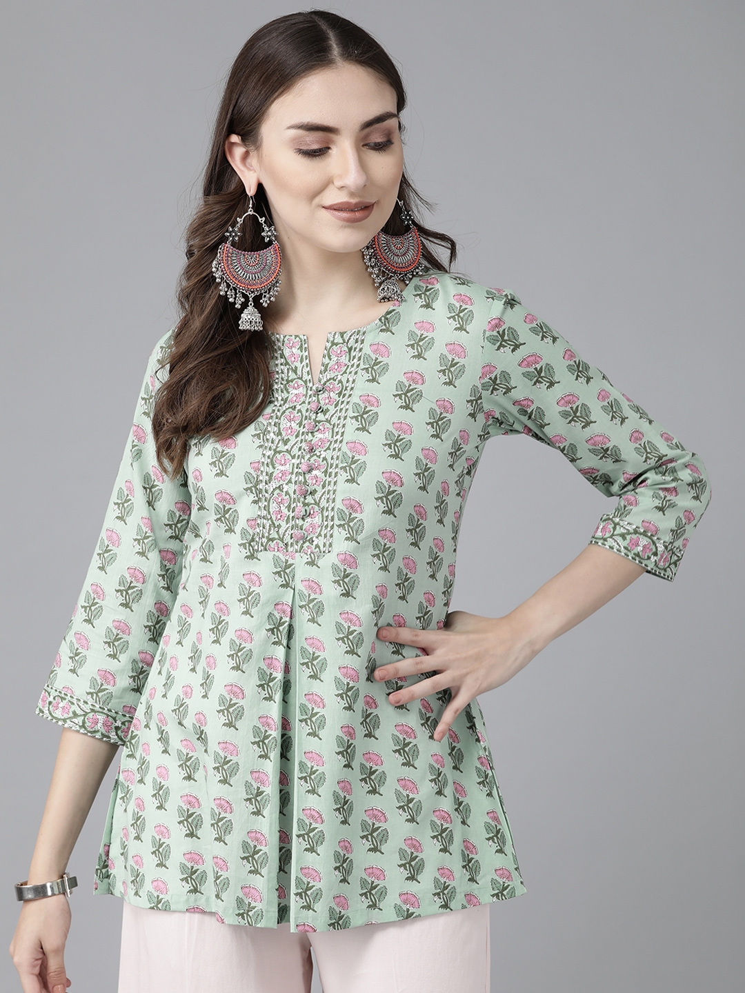 Rain Rainbow Women Floral Printed Sequinned Pure Cotton Kurti