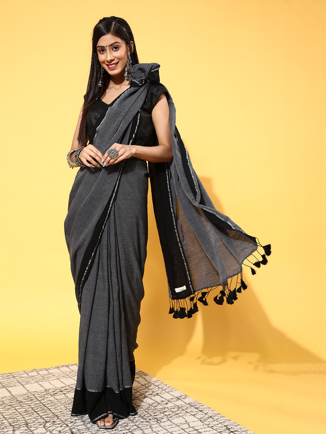 Suta Solid Cotton Blend Saree with Zari border