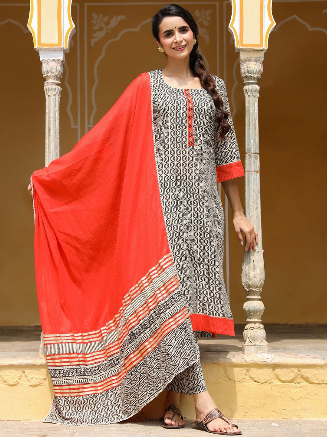 GILLORI Women Black & White  Ethnic Printed Pure Cotton Kurta with Trousers & Dupatta