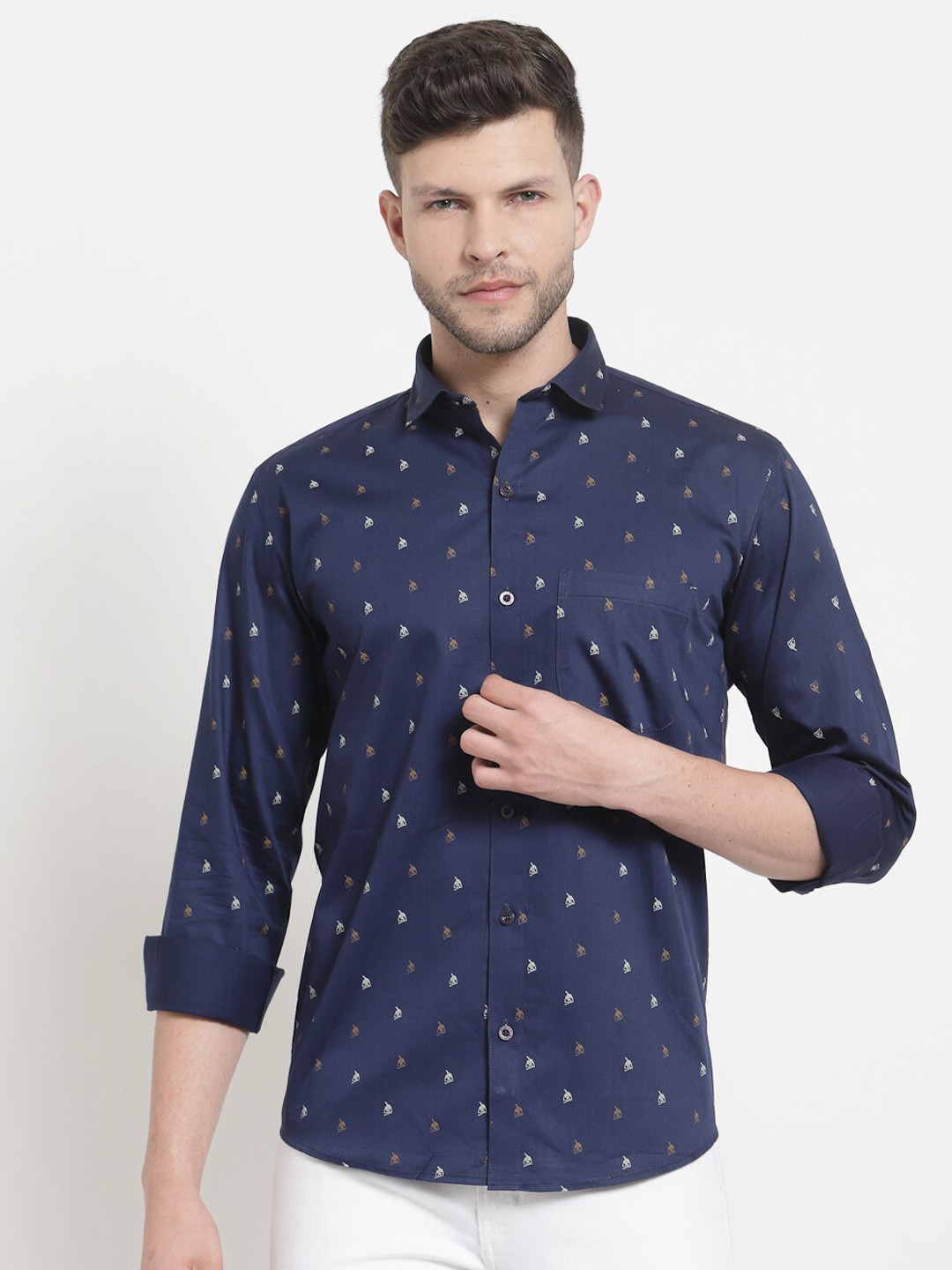 Emerals Men Navy Blue & White Standard Printed Casual Shirt