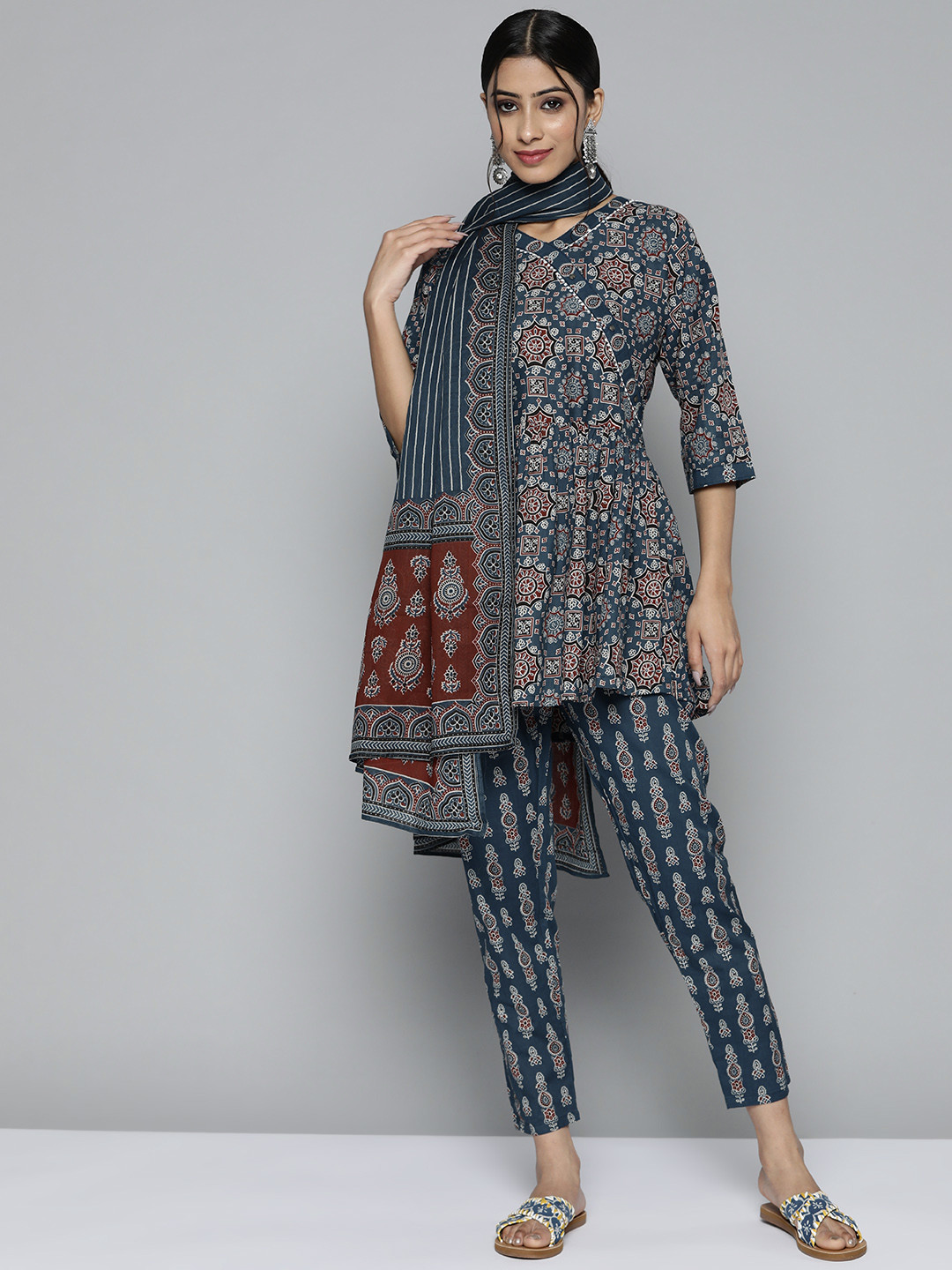 Kvsfab Women Teal Blue & Maroon Printed Angrakha Pure Cotton Kurti with Trousers & Dupatta