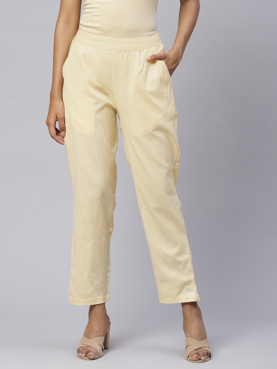 SVARCHI Women Cream-Coloured Pure Cotton Relaxed Easy Wash Pleated Trousers
