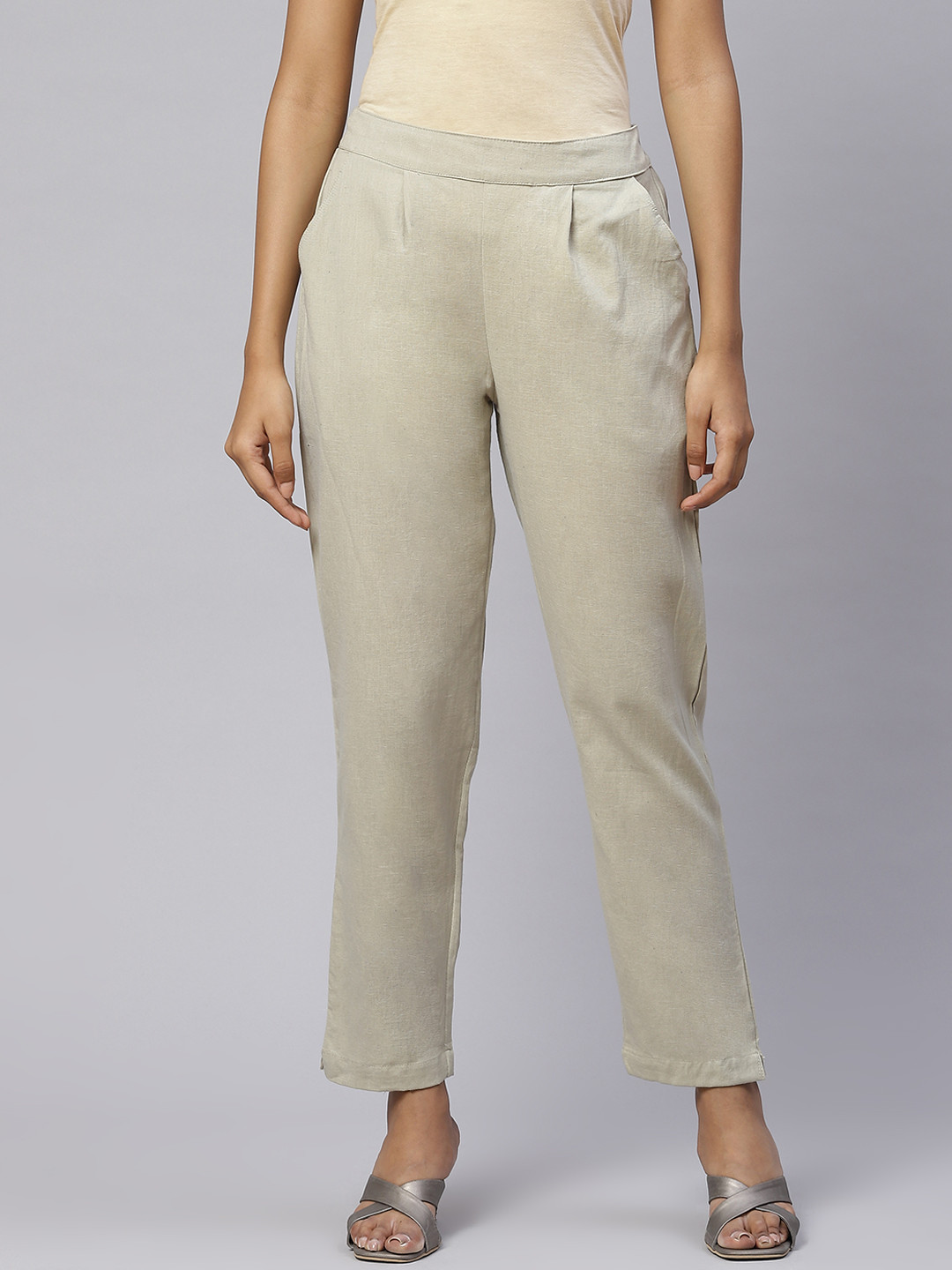 SVARCHI Women Beige Pure Cotton Relaxed Easy Wash Pleated Trousers