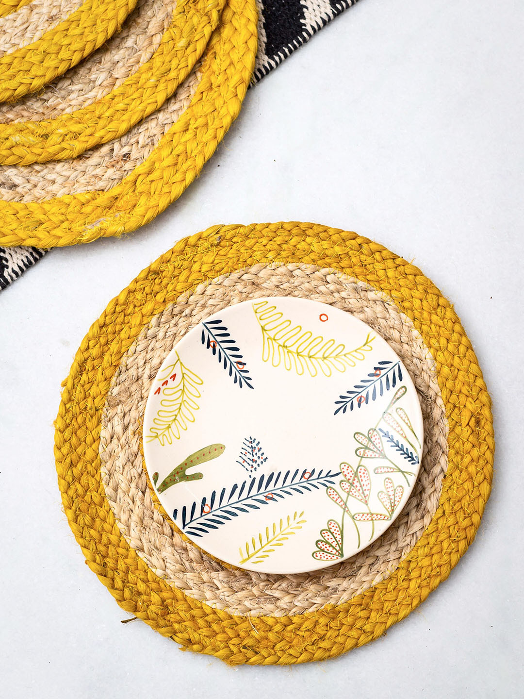 JASMEY HOMES Yellow & Beige Printed Jute Table Placemats