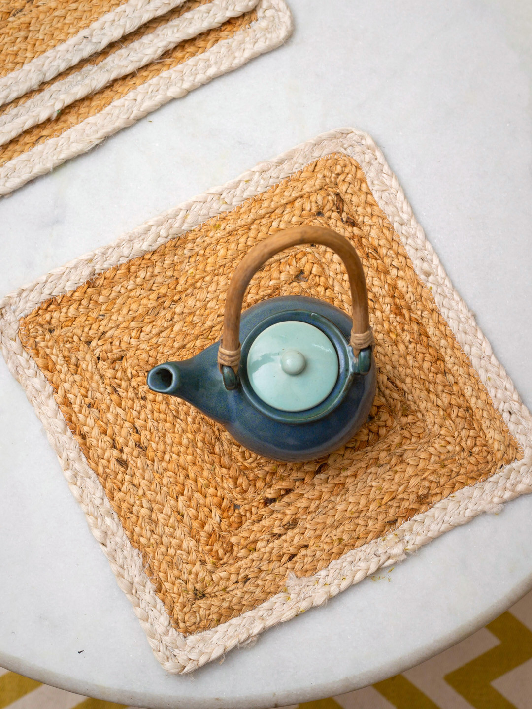 JASMEY HOMES Set Of 6 White & Beige Square Jute Table Placemats