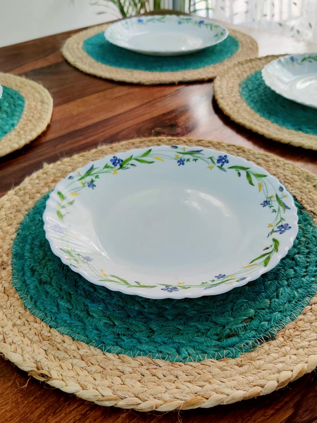 JASMEY HOMES Teal & Beige Set of 2 Round Jute Table Placemat