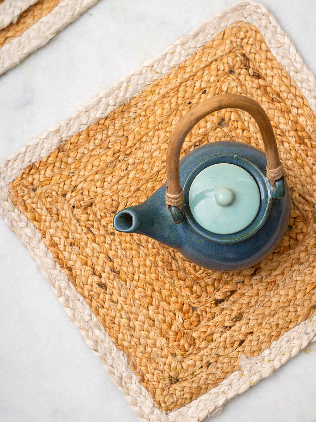 JASMEY HOMES White & Beige Set of 2 Square Jute Table Placemat