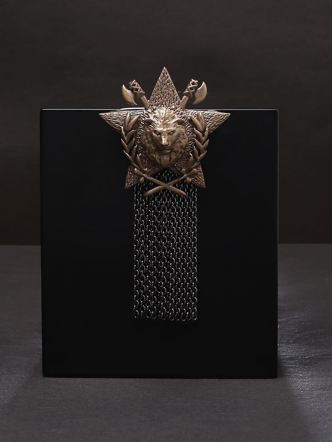 COSA NOSTRAA Men Metallic Antique Lion Brooch