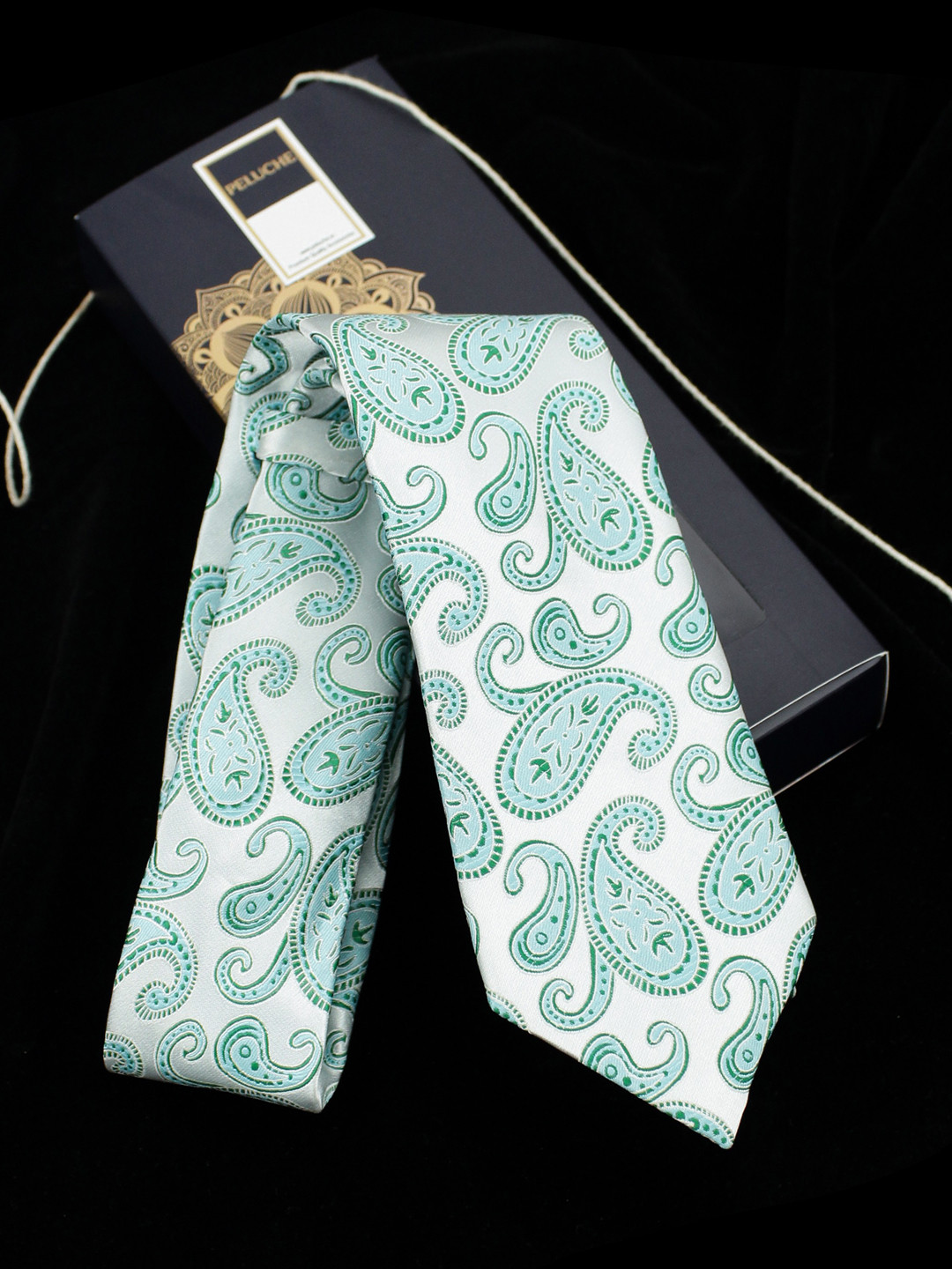 PELUCHE Unisex Silver-Toned & Green Woven Design Ascot Tie