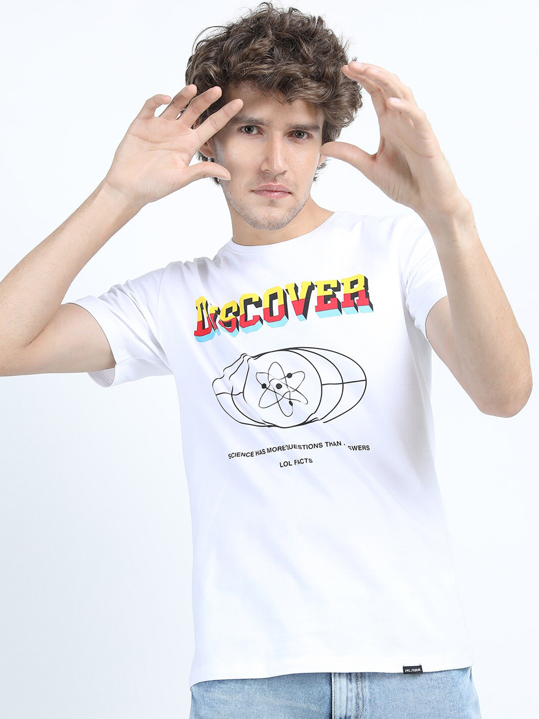 HIGHLANDER Men White & Black Typography Printed Slim Fit Cotton T-shirt